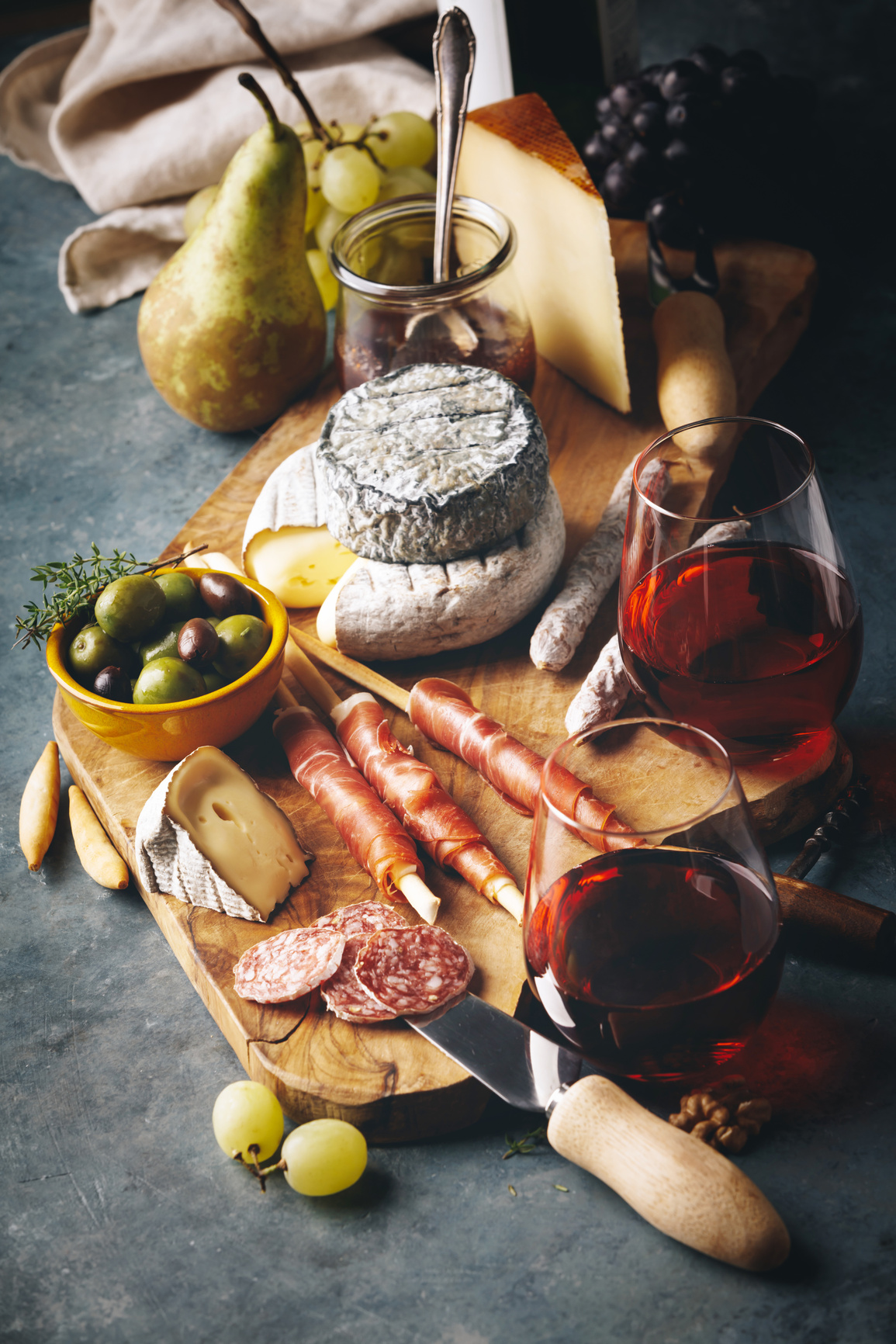Red Wine With Charcuterie Assortment